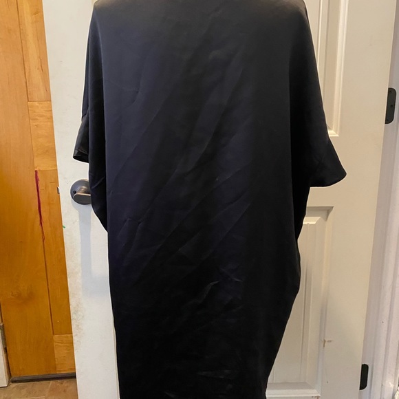 Victoria’s Secret Robe- One Size - Picture 4 of 8